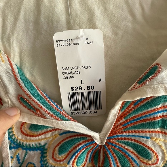 NWT Twenty One Shirt Length Cream Dress with Jade Embroidery Junior Size Large - Picture 2 of 9